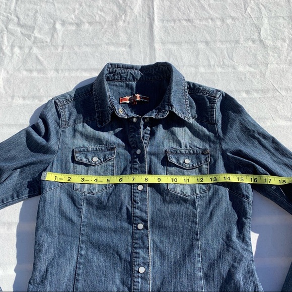 ☀️4/25 Makers of True Originals ‘Sheana’ Shirt - Picture 9 of 12